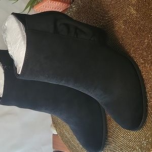 High Heel Chunky Ankle Boot With Side Ruffle Black 9